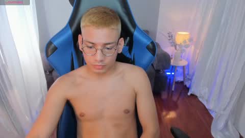 timi  jones online show from December 12, 3:16 pm