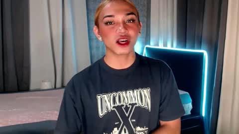 Tina online show from November 26, 10:39 pm