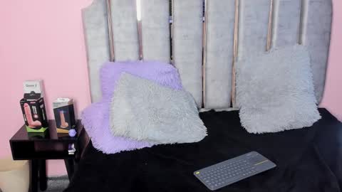 Snapshot of tina_noa chatting on February 26, 6:51 am Tina noa online show from February 26, 6:51 am