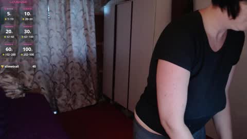 TinaFlower online show from October 18, 2:21 pm