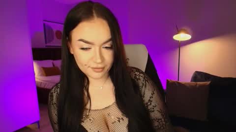 hi im curvy babyface girlie Tina online show from January 19, 8:46 am