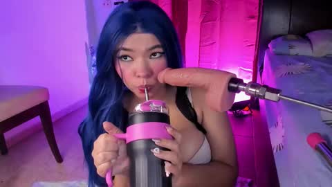 tinixmorgan online show from December 18, 5:36 am