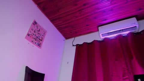 tinixmorgan online show from February 21, 6:27 am