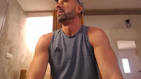 tinoclandestino online show from January 6, 9:13 am