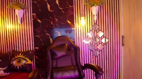 Tiny  online show from March 31, 1:28 am