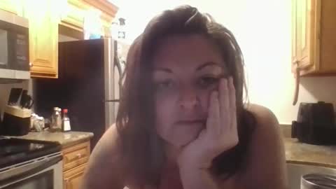 tinyassbossymilf online show from April 7, 7:43 am