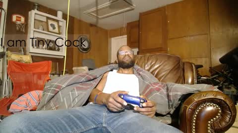 tinycock_1979 online show from November 22, 11:52 am