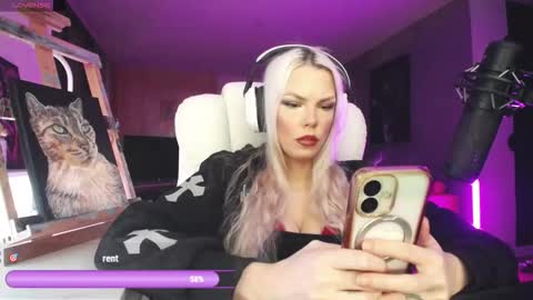 stage Kylie Sinner  brand CLITBAIT online show from March 1, 1:43 am