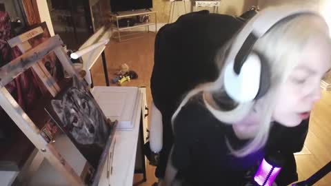 stage Kylie Sinner  brand CLITBAIT online show from February 27, 1:08 am