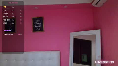 LITTLE MIKAELA   online show from December 17, 2:44 am