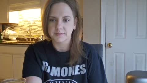 tinywithtiddies online show from November 14, 1:02 pm