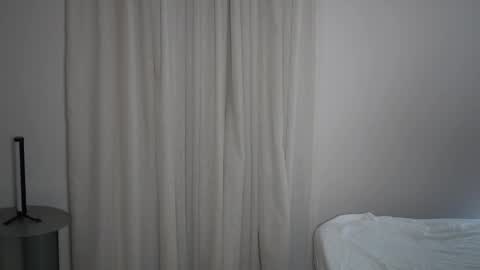 Lili online show from November 9, 11:57 am