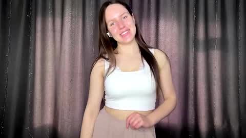 Adeline Di or just cute girl 3 online show from March 5, 6:11 am