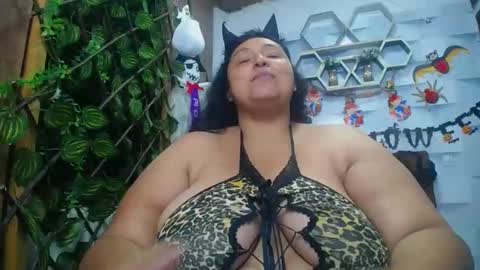 TISTMATURE online show from October 31, 6:30 pm