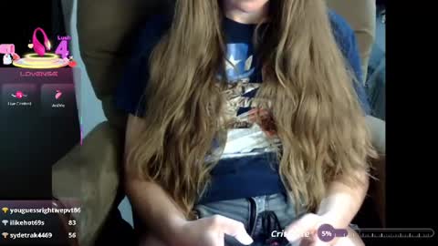 Tittygirl8 online show from September 11, 10:22 pm