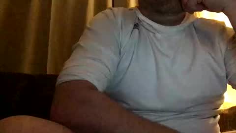 Snapshot of tjo01 chatting on October 11, 11:26 am tjo01 online show from October 11, 11:26 am