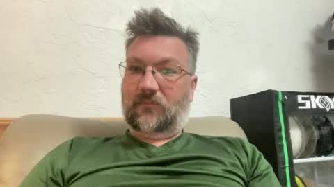 Snapshot of tmosmun chatting on February 26, 2:52 am Tim online show from February 26, 2:52 am