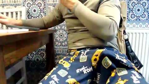 Snapshot of toadinhole chatting on October 19, 11:09 pm Toady online show from October 19, 11:09 pm