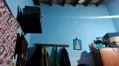 tobias2009052005 online show from August 30, 10:00 pm