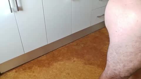 tobias_25ok online show from November 25, 4:44 am