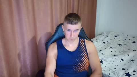 todhorny987 online show from March 31, 5:52 am