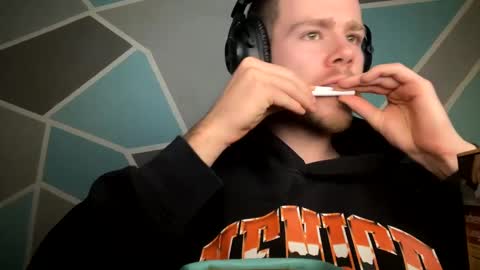 Tokkel online show from December 2, 11:46 pm