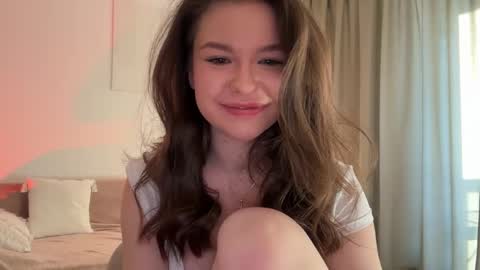 Alice  Alice -   online show from April 13, 3:38 pm