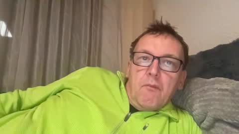 Tom online show from February 5, 5:16 pm