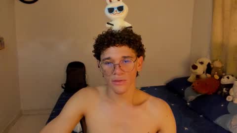 Tom Blue online show from October 22, 3:35 pm