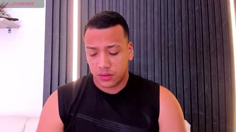 Tom muscle1 online show from November 6, 12:08 pm