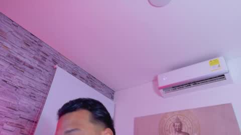 Tom muscle1 online show from April 13, 12:09 pm