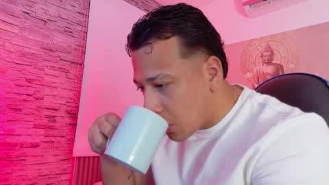 Tom muscle1 online show from February 5, 12:20 pm