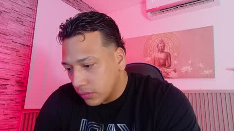 Tom muscle1 online show from February 12, 12:09 pm