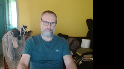 Snapshot of tomasmilian77 chatting on September 25, 8:10 am Tomas Milian online show from September 25, 8:10 am