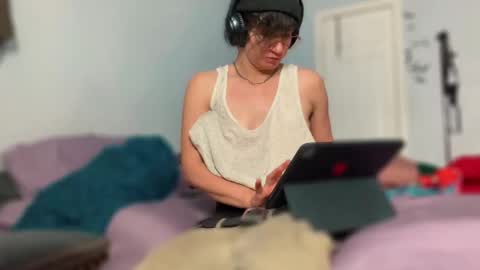 tomboy_titties online show from March 3, 7:59 am