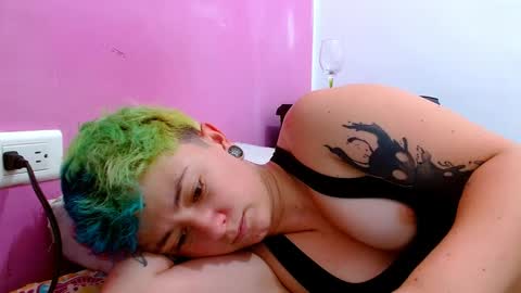 Blue online show from September 18, 6:12 pm