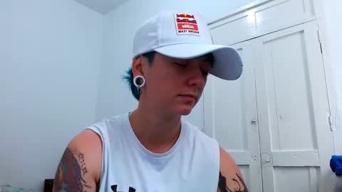 Blue online show from February 12, 4:10 pm