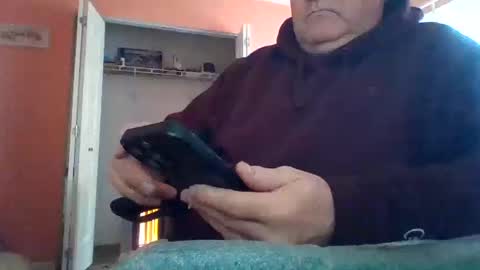 Snapshot of tomcat4848 chatting on October 17, 3:49 pm tomcat4848 online show from October 17, 3:49 pm