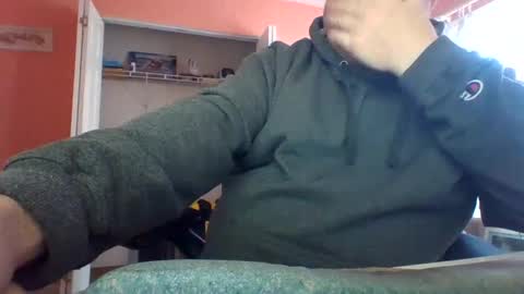 Snapshot of tomcat4848 chatting on October 1, 3:33 pm tomcat4848 online show from October 1, 3:33 pm