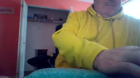 Snapshot of tomcat4848 chatting on September 24, 4:58 pm tomcat4848 online show from September 24, 4:58 pm