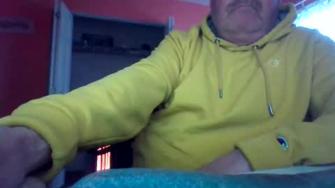 Snapshot of tomcat4848 chatting on October 15, 7:58 pm tomcat4848 online show from October 15, 7:58 pm