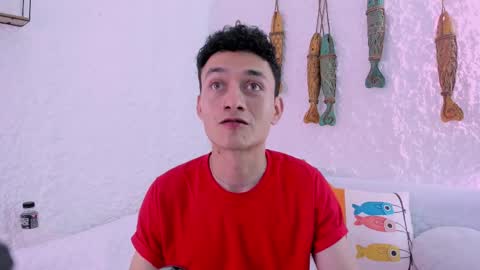 Tom  online show from December 3, 8:01 pm