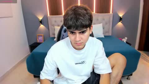 Tommy  online show from November 27, 3:58 am