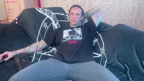 Tommy and Katana online show from February 8, 12:28 pm