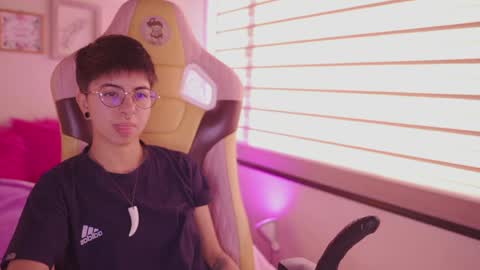 Blue  online show from April 12, 12:20 pm