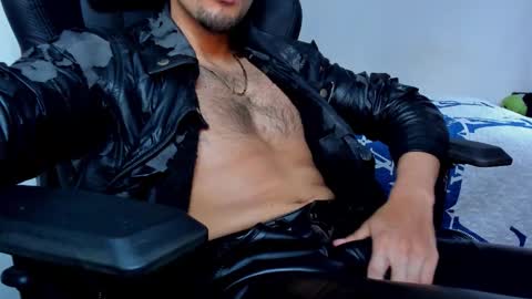 Twitter BreddTommy IG tommy bredd online show from September 26, 8:50 pm