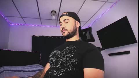 tommy_sccott online show from February 14, 11:51 pm