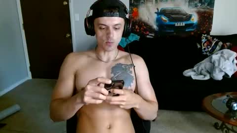 Tommy Strokes online show from June 11, 12:09 am