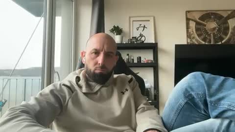 Thomas Fit online show from November 21, 10:57 am