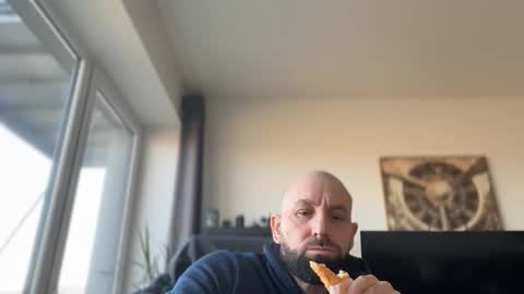 Thomas Fit online show from February 25, 9:02 am